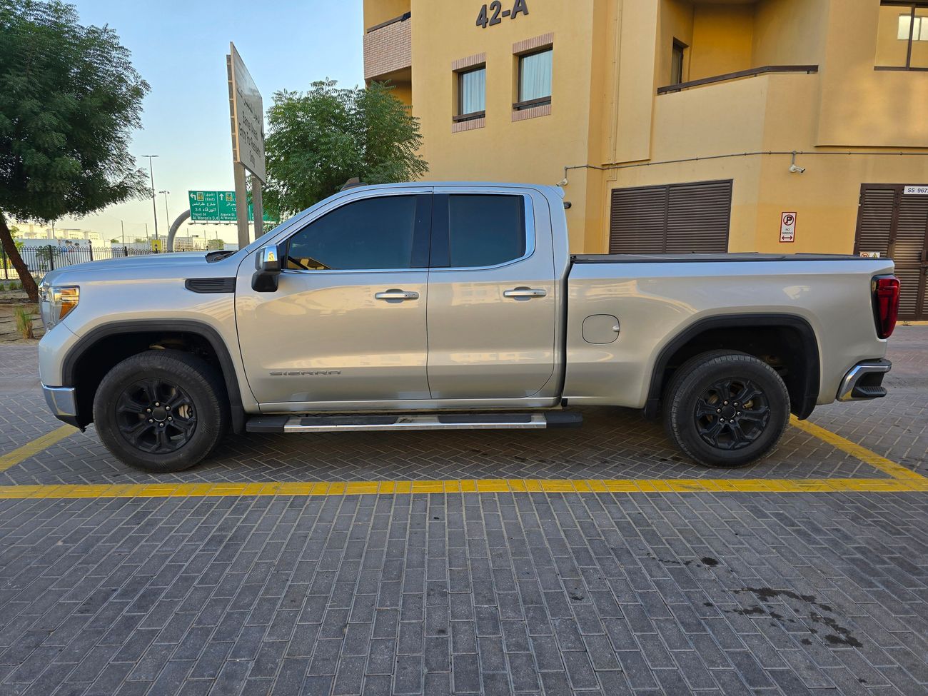 جي أم سي سييرا 2.7L Turbo 2019 | 4 cylinders | Cabin Crew