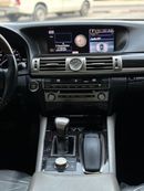 Lexus LS460 Premier SWB