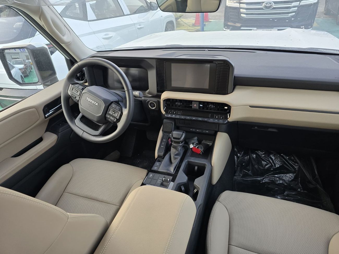تويوتا برادو TOYOTA PRADO FULL OPTION PETROL 2025 MODEL