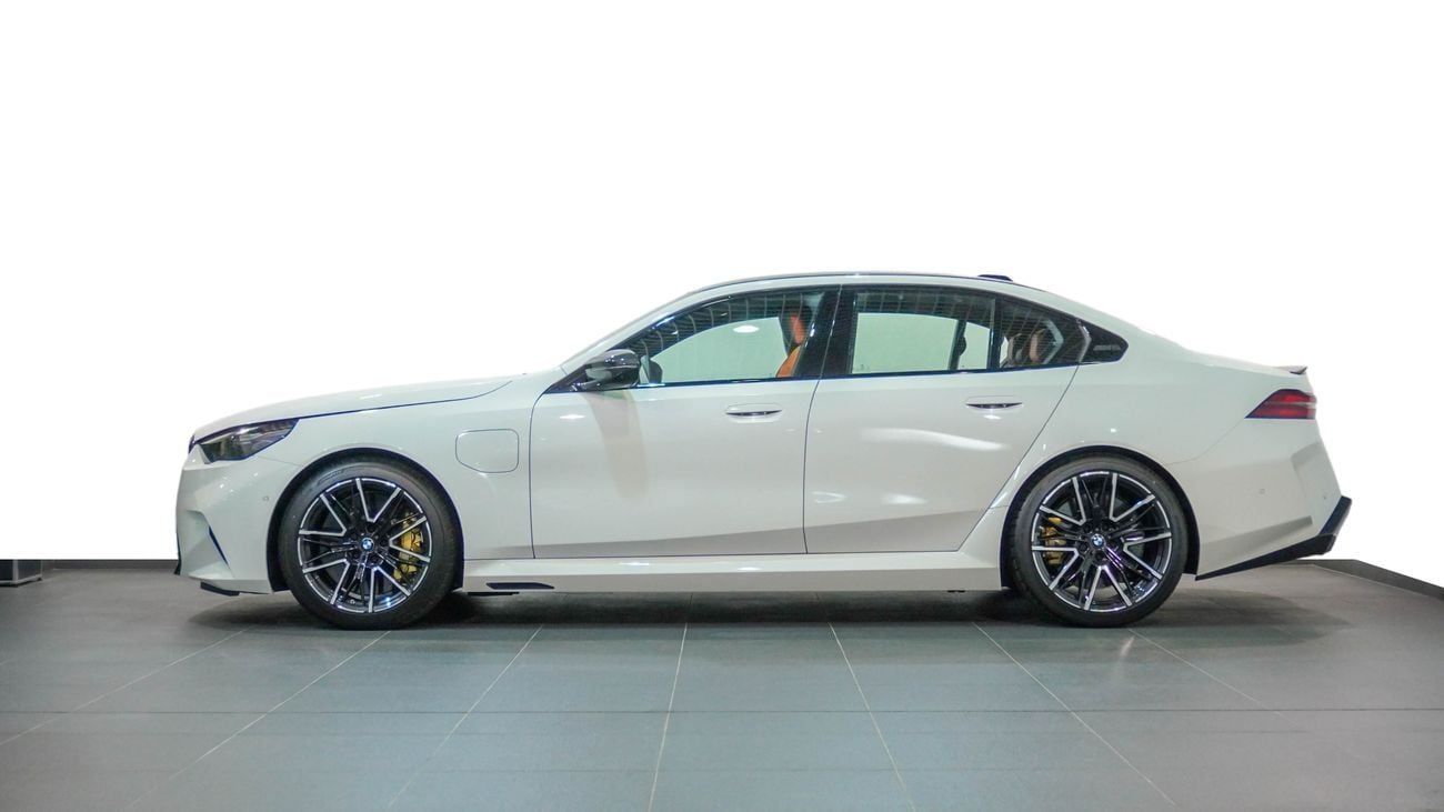 بي أم دبليو M5 HYBRID