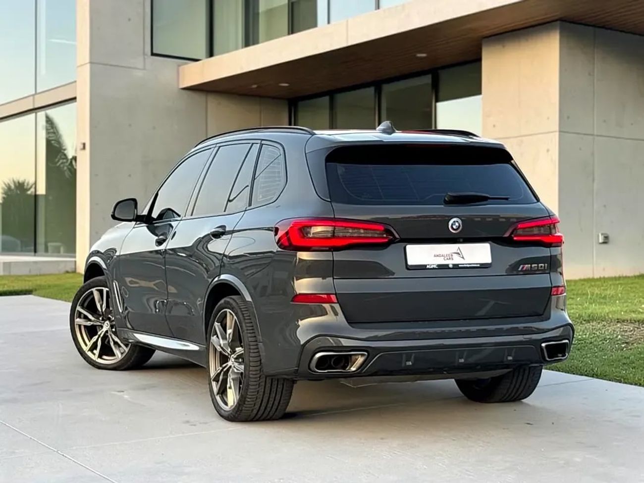 بي أم دبليو X5 STD AED 4,304 P.M | 0% DOWN PAYMENT | BMW X5 M50I | 2023 | Under warranty and Valid Service Contract