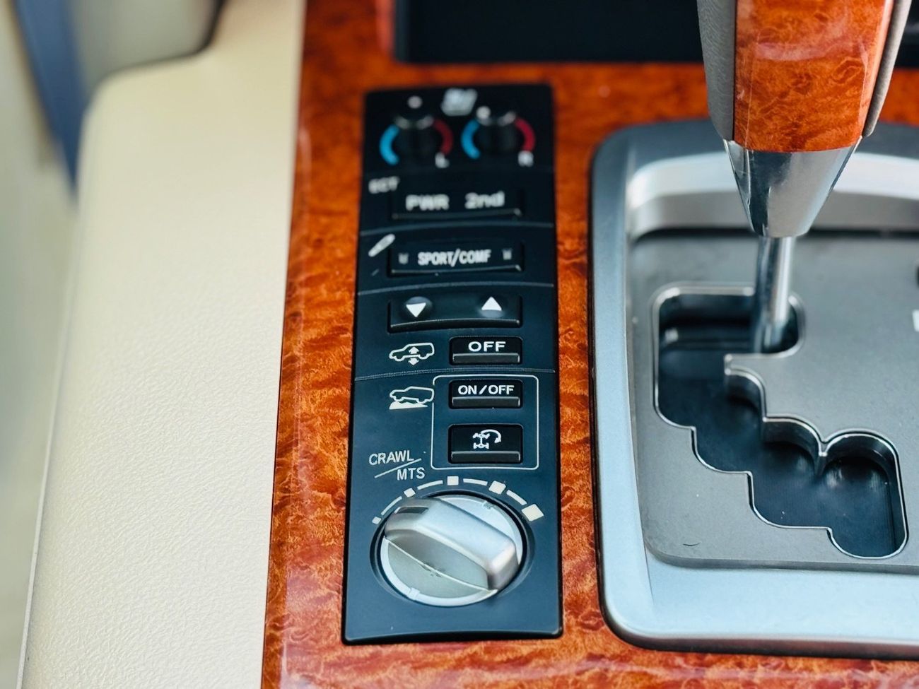 Toyota Land Cruiser ZX FULL OPTION TOP OF THE RANGE