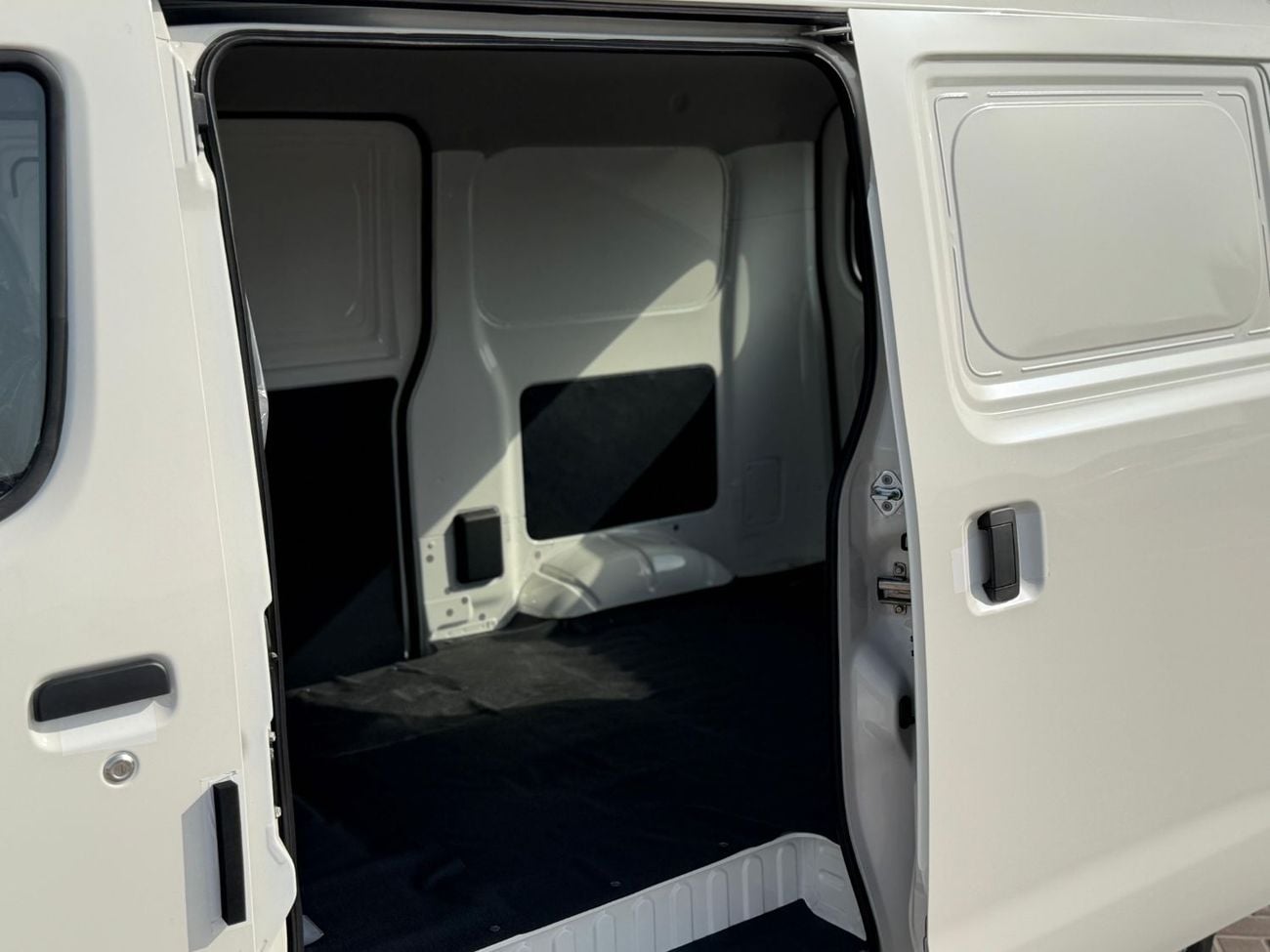 تويوتا لايت آيس Toyota Lite Ace 1.5 AT 2026 cargo GCC   68,000