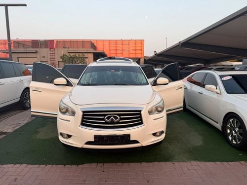 Infiniti QX60 PREMIUM panoramic sunroof, excellent condition, 4x4