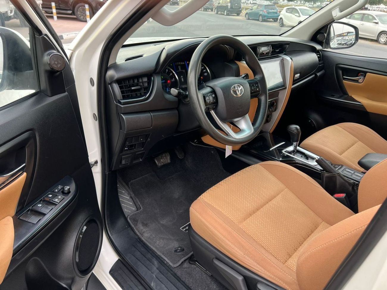 تويوتا فورتونر EXR 2019 Toyota Fortuner 2.7L V4 -AWD 4x4 GCC - Rear CAM & Sensor - Cruise Control