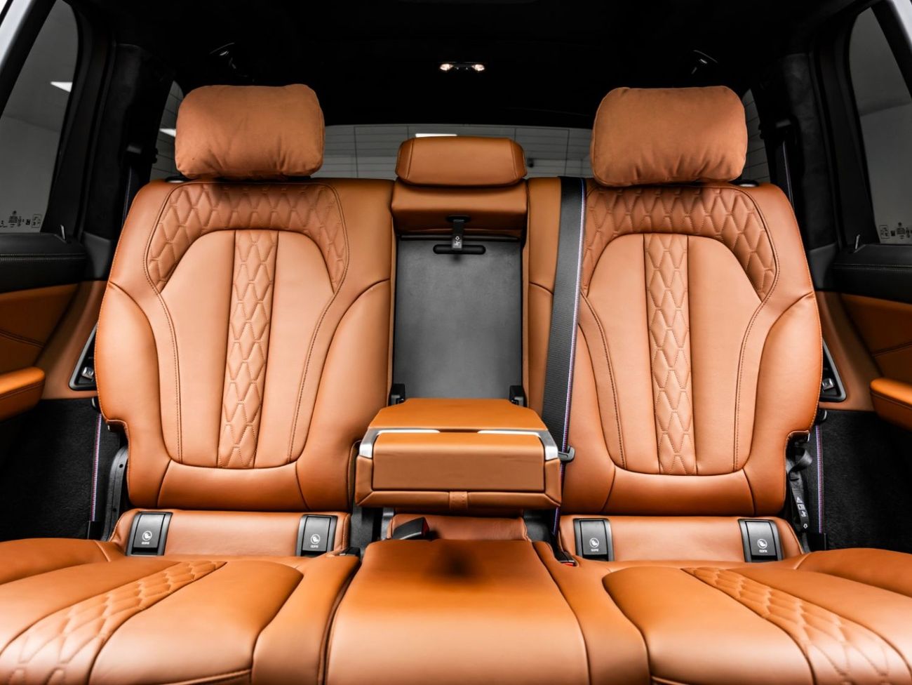 BMW X7 M50i 4.4L (523 HP) 2024 BMW X7 M60i, 2029 BMW Warranty + Service Contract, Low Kms, GCC