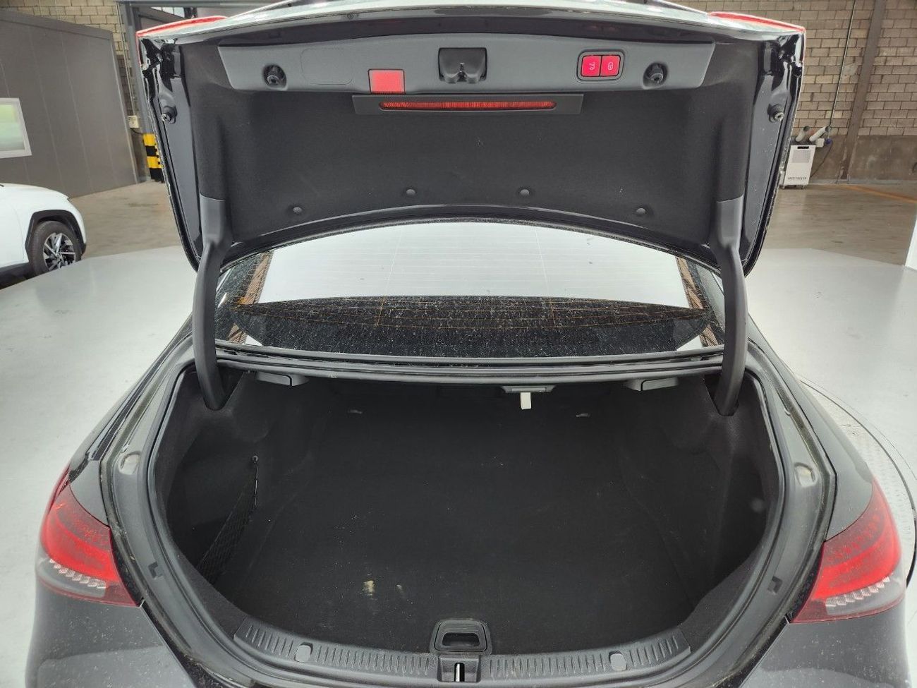 Mercedes-Benz E 350 2022 MERCEDES BENZ NEW E350 4M AVANTGARDE (G) 2.0