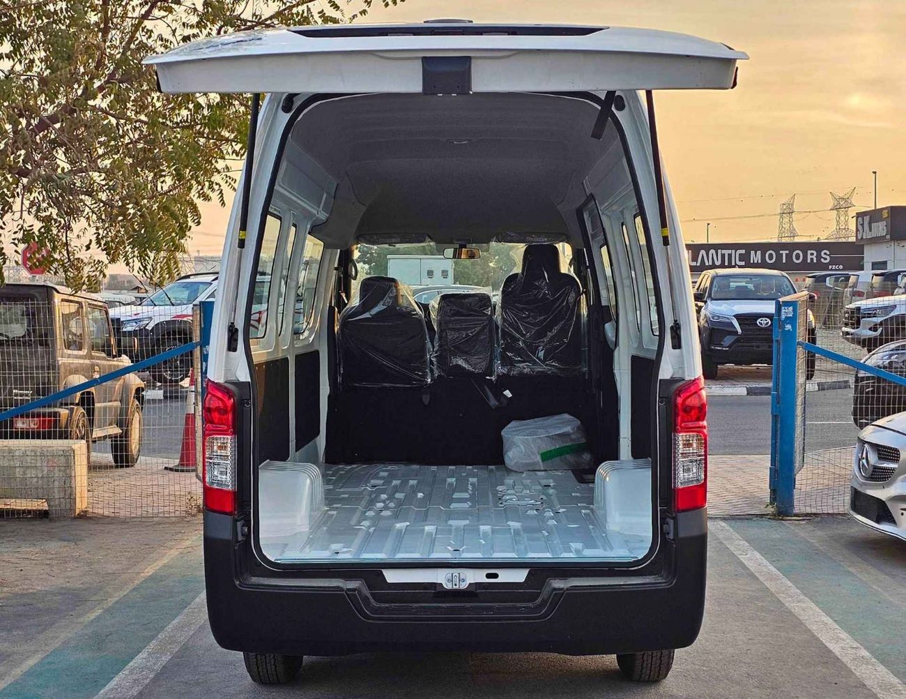 نيسان أورفان HIGHROOF | M/T | PANEL VAN | 2.5L V4 PETROL | FRONT COOLER (CODE#NHURPP)