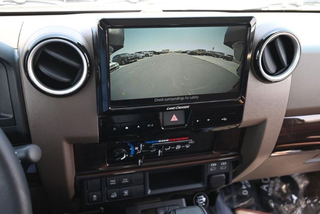 تويوتا لاند كروزر 70 4.0L LAND CRUISER 70 HARD TOP 3DR 2024