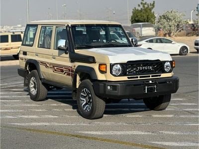 Toyota Land Cruiser 70 2024 TOYOTA LAND CRUISER 76 HARDTOP LX LIMITED V6 4.0L PETROL 4WD MANUAL TRANSMISSION