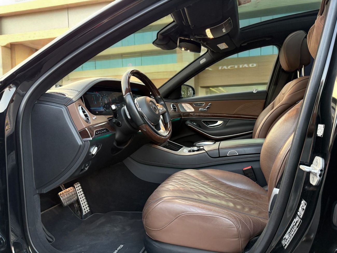 Mercedes-Benz S 560 Std 4.0L (463 HP) 4MATIC V8 BITURBO | 2018 | GCC SPECS | AED 2,220 per month