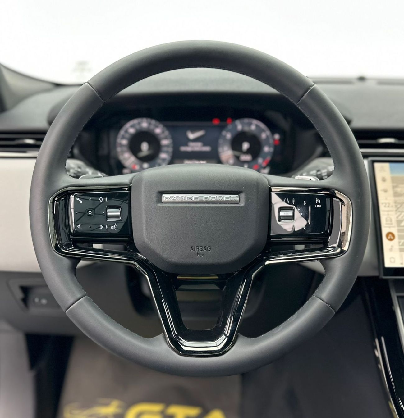 لاند روفر رينج روفر فيلار 2024 Range Rover Velar SE Dynamic P250, Oct/2029 Range Rover Warranty, Range Rover Full Service Hist