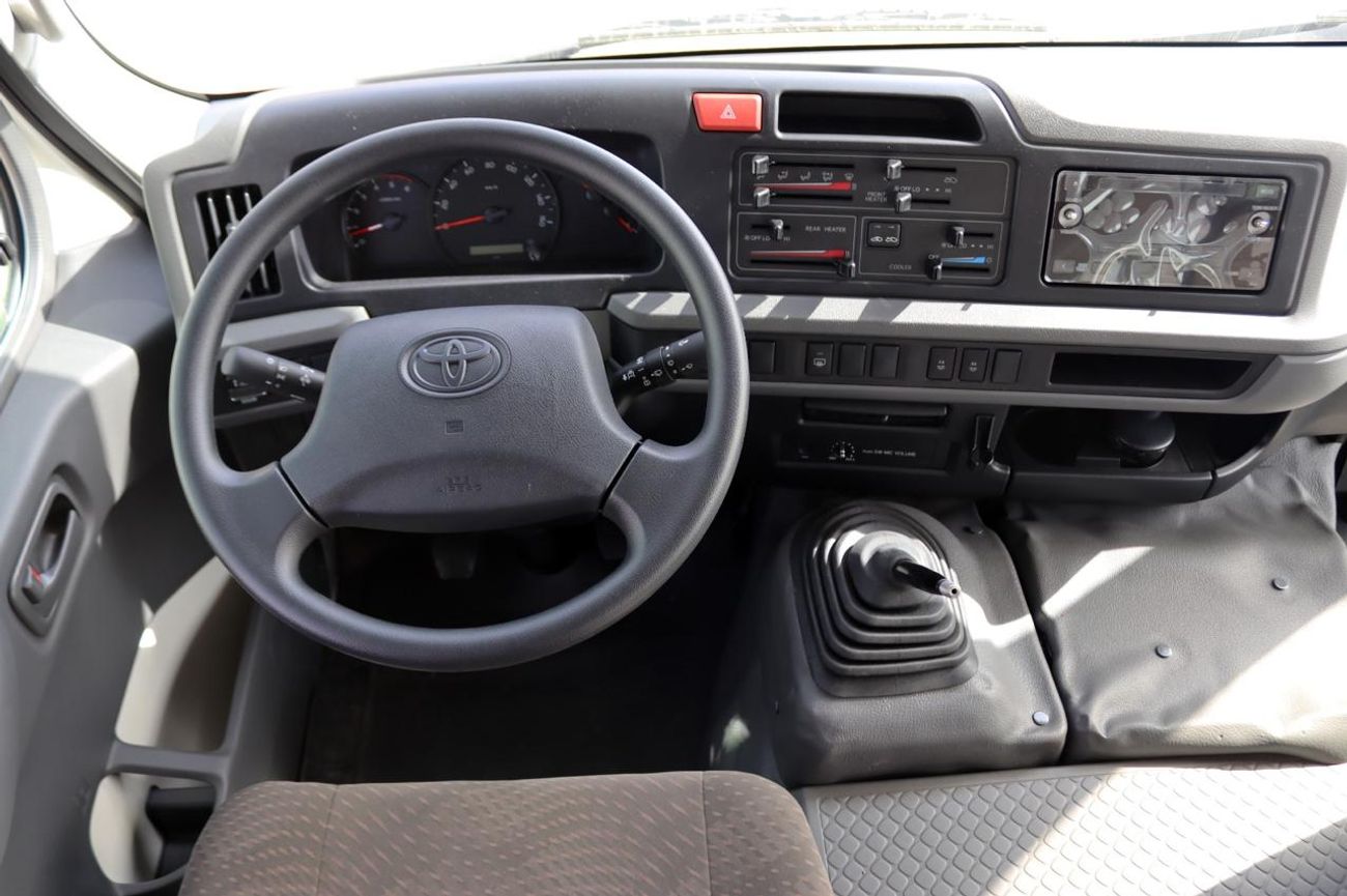 Toyota Coaster Toyota Coaster 4.2L MT 2025 30 Seats Diesel (Export Only)