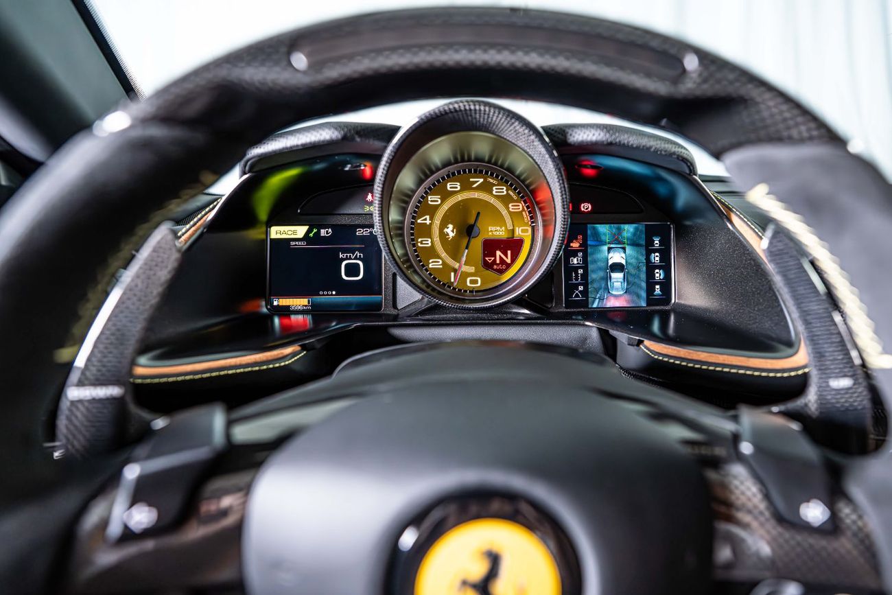 فيراري 812 GTS 