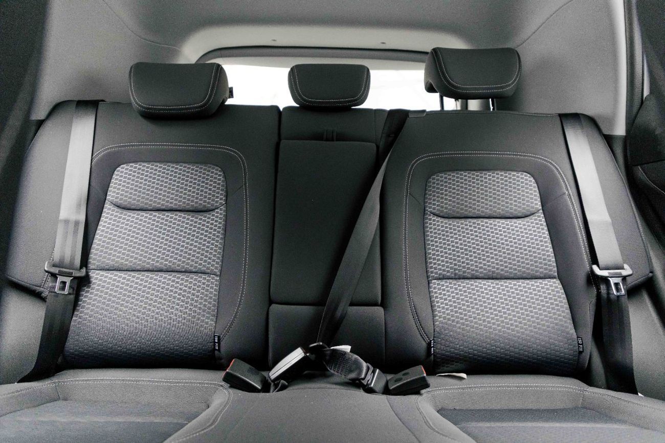 Chery Tiggo 4 Pro Comfort 1.5L - White Inside Black