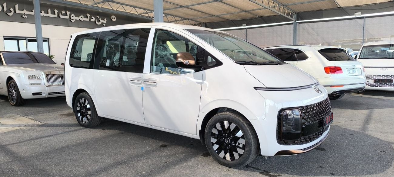 Hyundai Staria HYUNDAI STARIA 2.2L DIESEL VIP