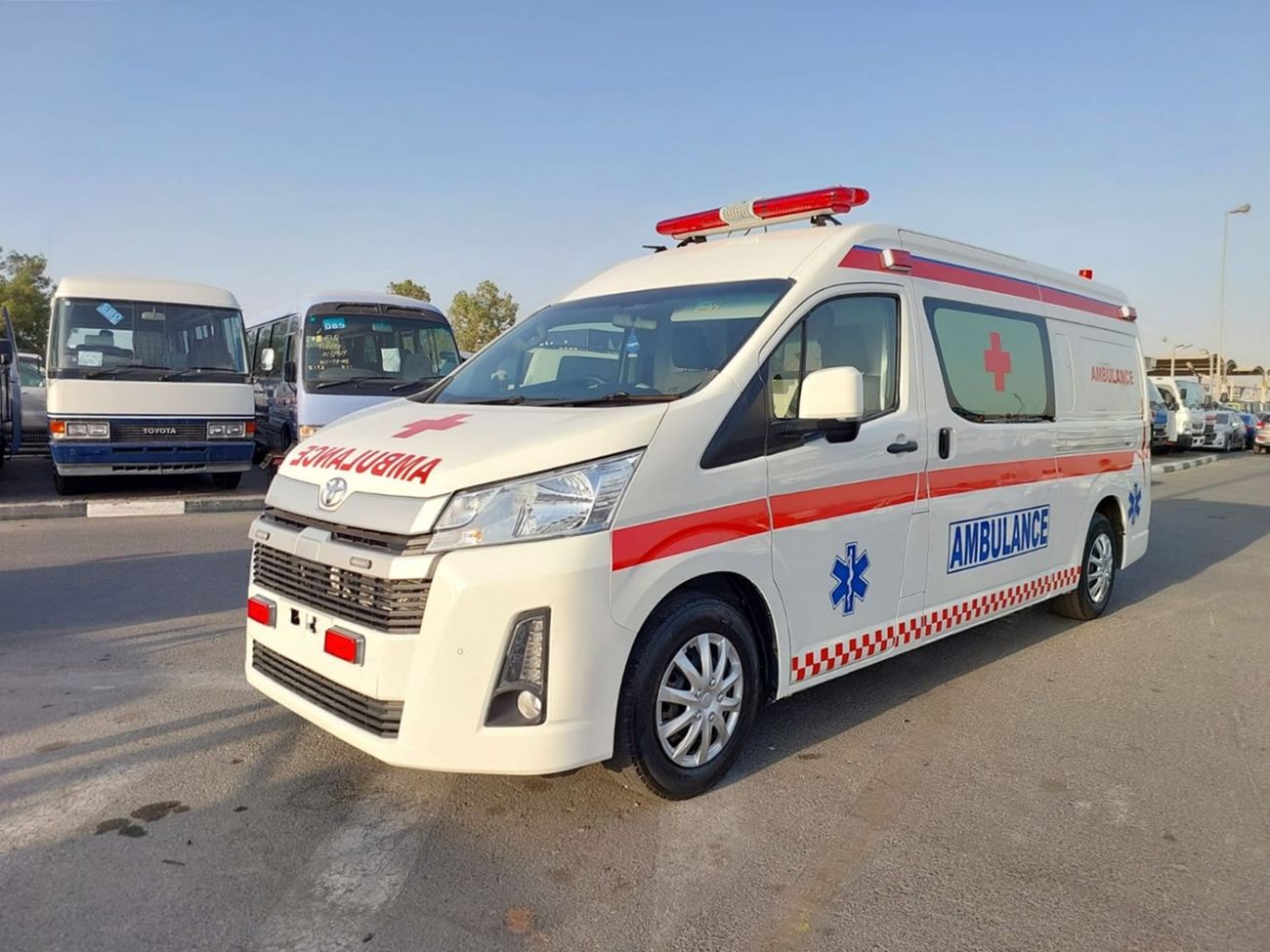 تويوتا هاياس TOYOTA HIACE VAN AMBULANCE RHD 2020 MODEL 2.8 L DIESEL AUTOMATIC(PM04638)