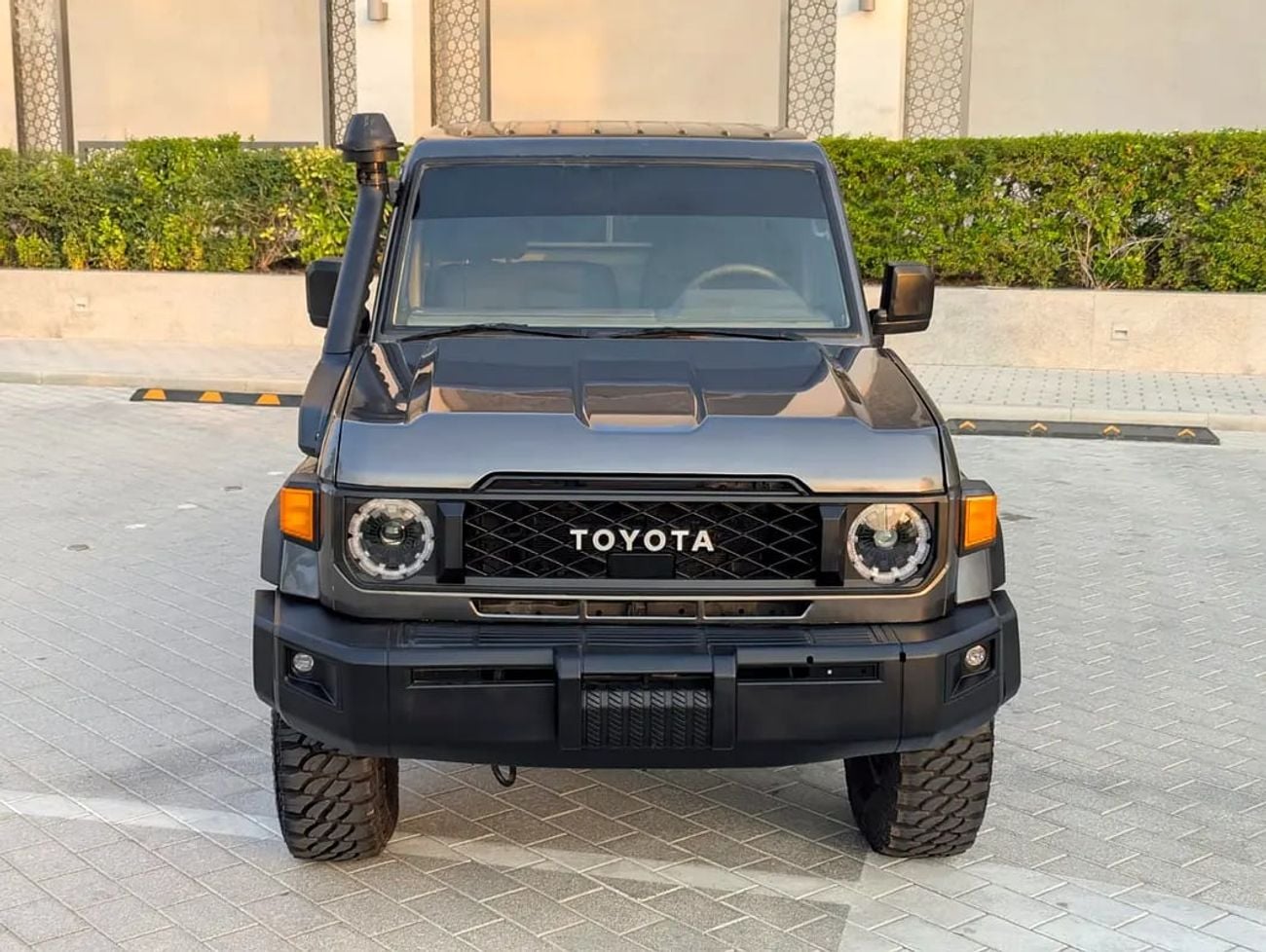 تويوتا لاند كروزر 70 LC79 LX