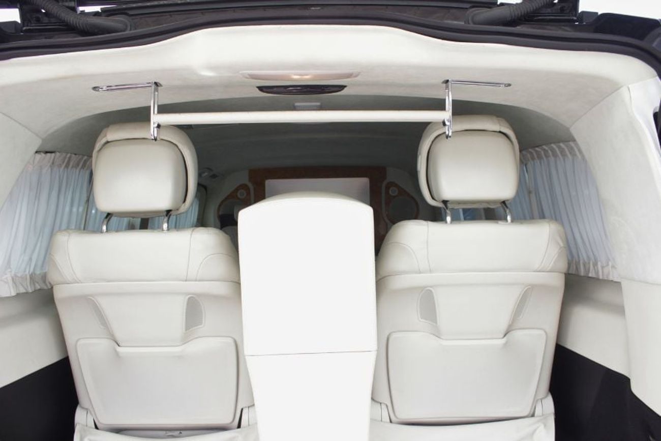 Mercedes-Benz V 250 , 04 Seater VVIP, GCC