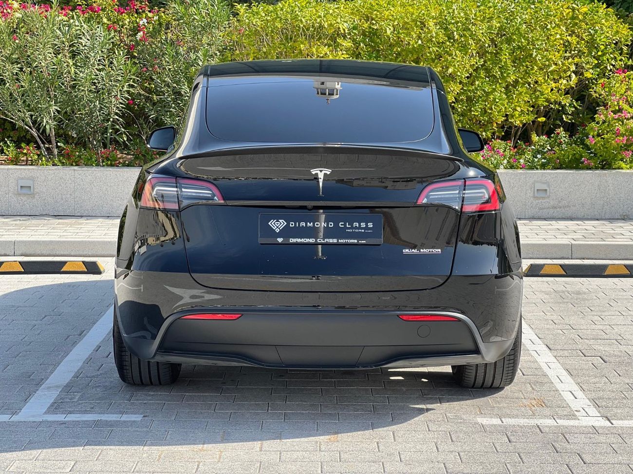 Tesla Model Y Tesla Model Y Performance  White Interior  Auto Pilot  2023 GCC  Under Warranty