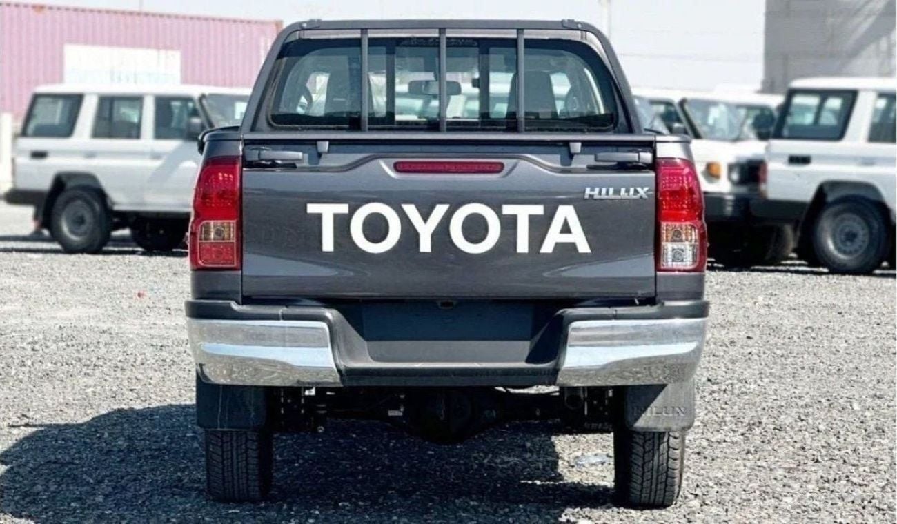 Toyota Hilux GL Toyota Hilux 2.4L basic option V4 2025