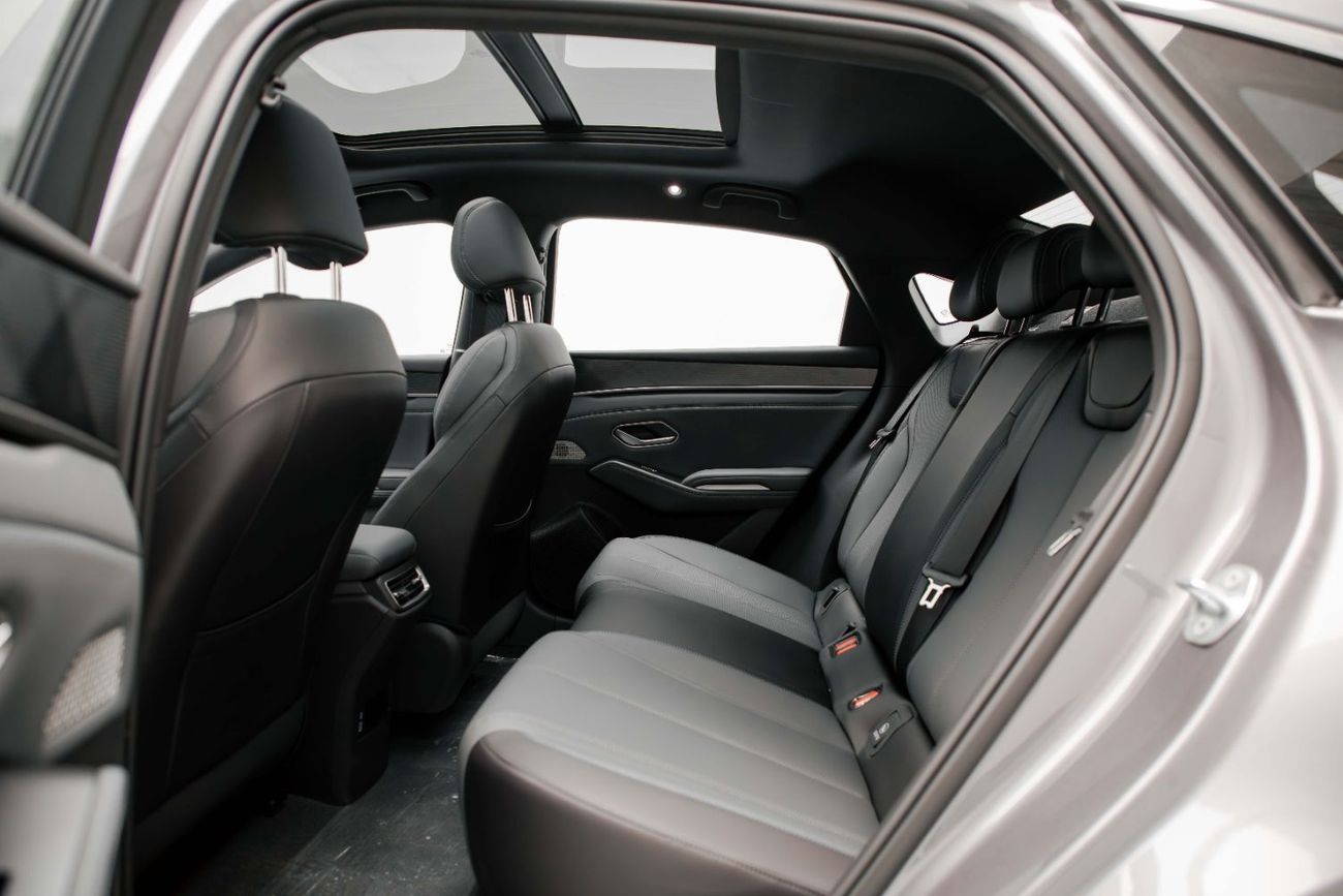 BYD Qin L DM-i ID Superior 1.5L - Grey Inside Grey | Export Only