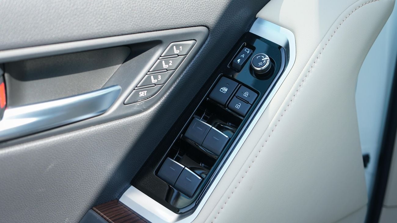 Toyota Land Cruiser VXR 4.0 L V6