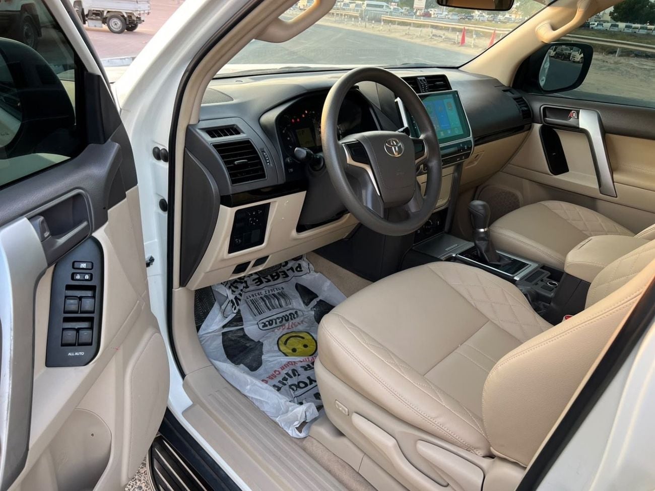 Toyota Prado 2018 Toyota Prado TXL 2.7L V4- AWD 4x4 - No accident  Rear Camera & Sensor -Leather Seat -
