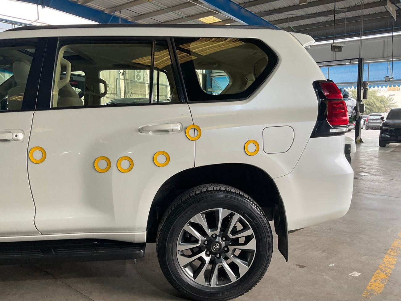 تويوتا برادو GXR | شامل الضمان | 0 ﺪﻔﻋﺓ ﺃﻮﻟﻯ