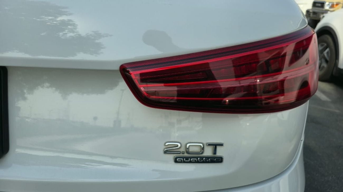 أودي Q3 LEFT HAND FULL OPTION CLEAN AND IN PERFECT CONDITION 2.0 PETROL