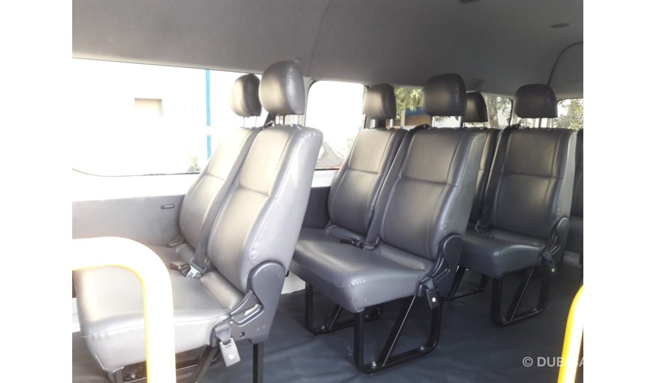 Toyota Hiace Hiace CommuterRIGHT HAND DRIVE  (Stock no PM 340 )