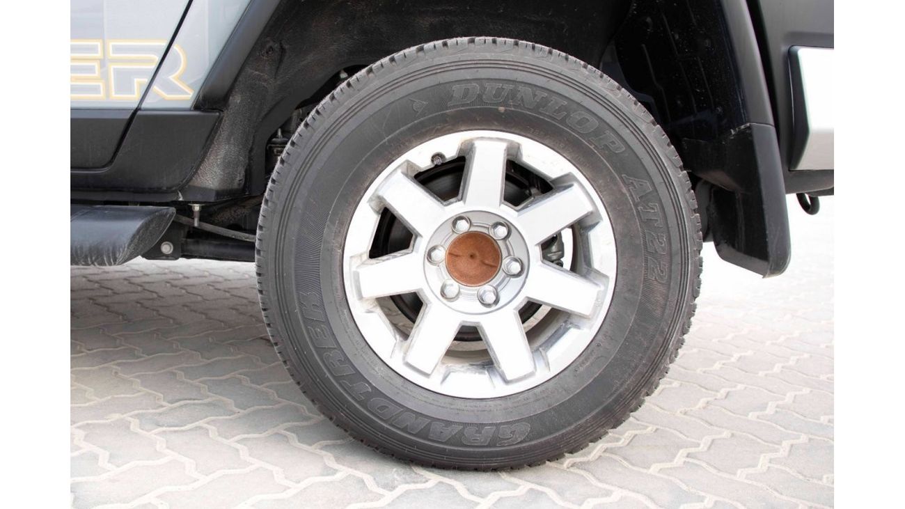 Toyota FJ Cruiser 2023 Toyota FJ Cruiser 4.0 Xtreme V 2 Air Bag - Grey inside Grey | Export Only