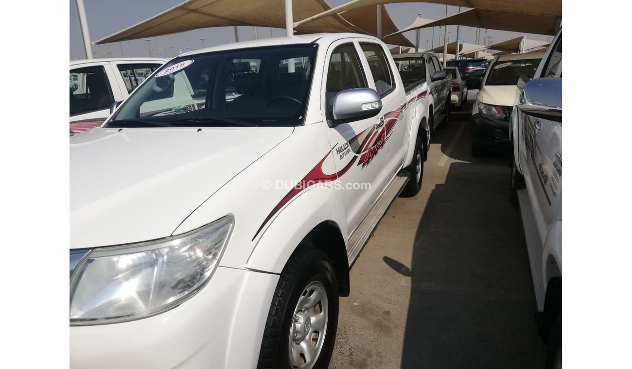 Toyota Hilux PETROL 2.7 AUTOMATIC GEAR LAFT HAND DRIVE