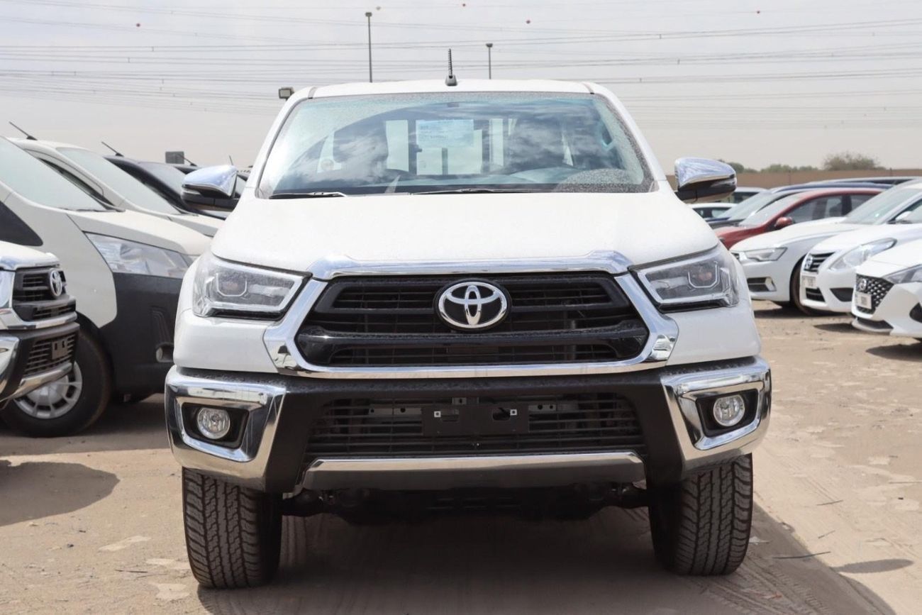 Toyota Hilux 2.7 Petrol full option model 2025