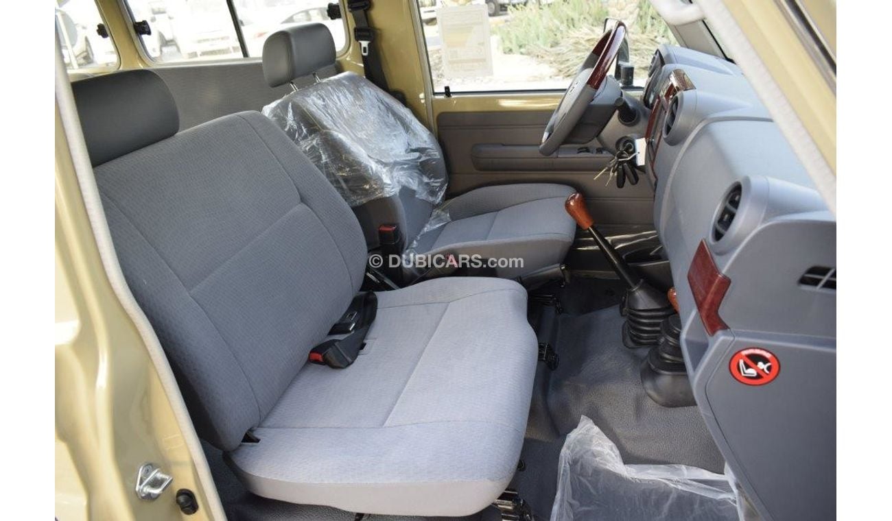 تويوتا لاند كروزر LC 78 HARD TOP 4.5 DIESEL WAGON WITH WINCH- SPECIAL