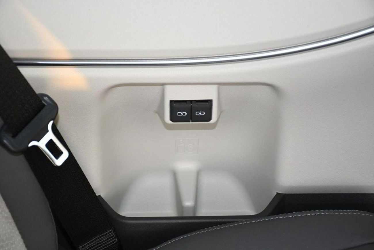 Toyota Hiace GL V6 3.5L Petrol AT 2025YM