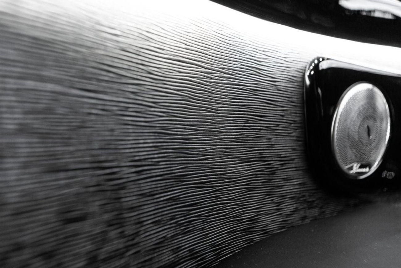 Mercedes Benz V300 AVANTGARDE ERTEX LUXURY DESIGN - PRADA BLACK KNIGHT