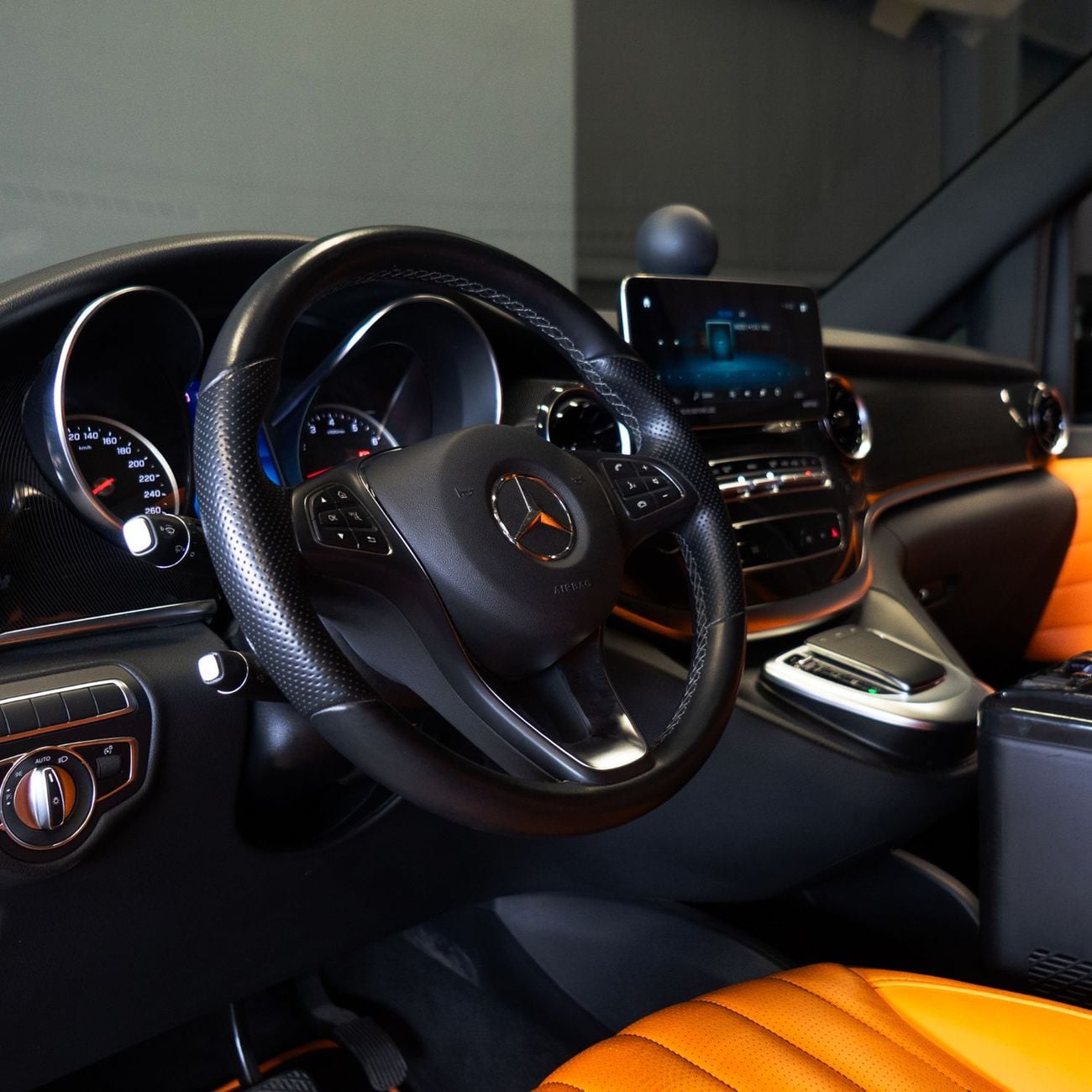 مرسيدس بنز V 250