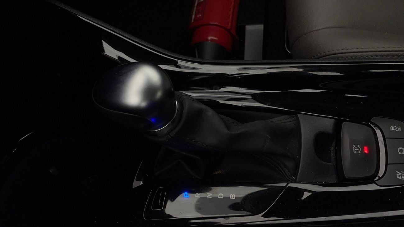 تويوتا CHR VX 1.8 | بدون دفعة مقدمة | اختبار القيادة في المنزل