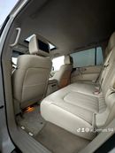 إنفينيتي QX80 لاكجري