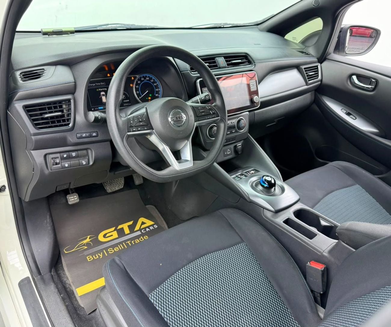 نيسان ليف 2019 Nissan Leaf, Very Low Km, Zero Emission, Fully Loaded, Excellent Condition, GCC