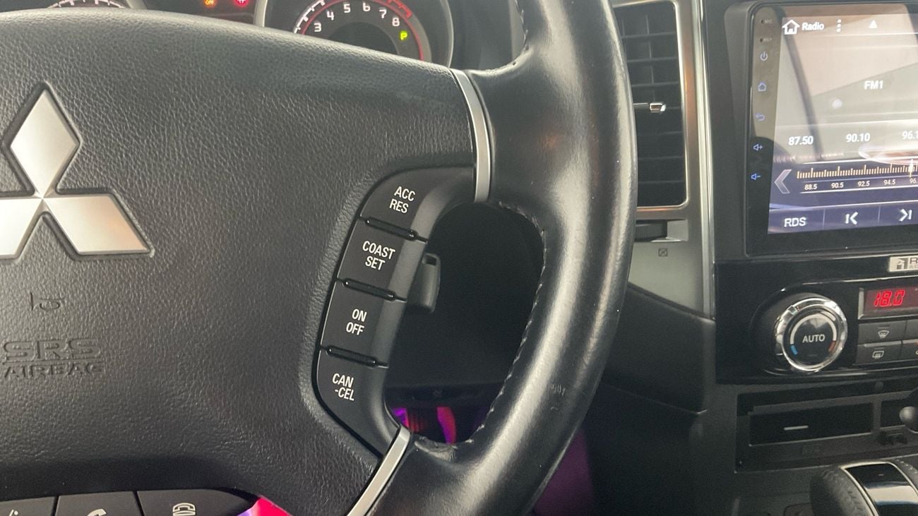 ميتسوبيشي باجيرو Signature Edition | upto AED 20,000 Ramadan Discount | شامل الضمان | 0 ﺪﻔﻋﺓ ﺃﻮﻟﻯ