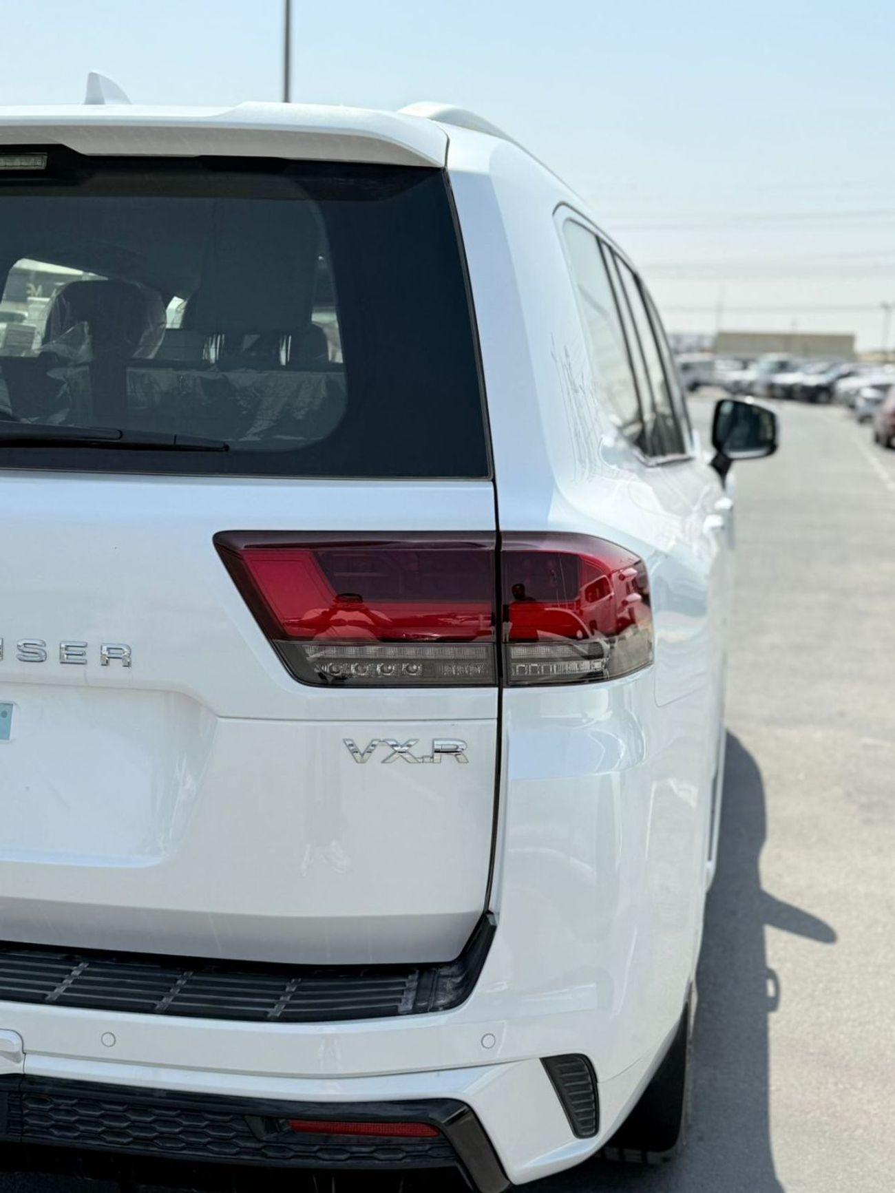 تويوتا لاند كروزر VXR 3.5L Twin Turbo , Petrol , Full Option  2025 Model