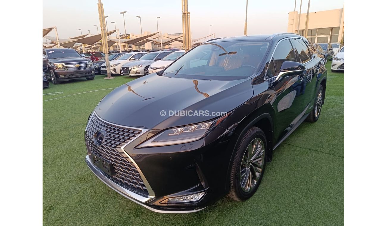 لكزس RX450h بالتينيوم