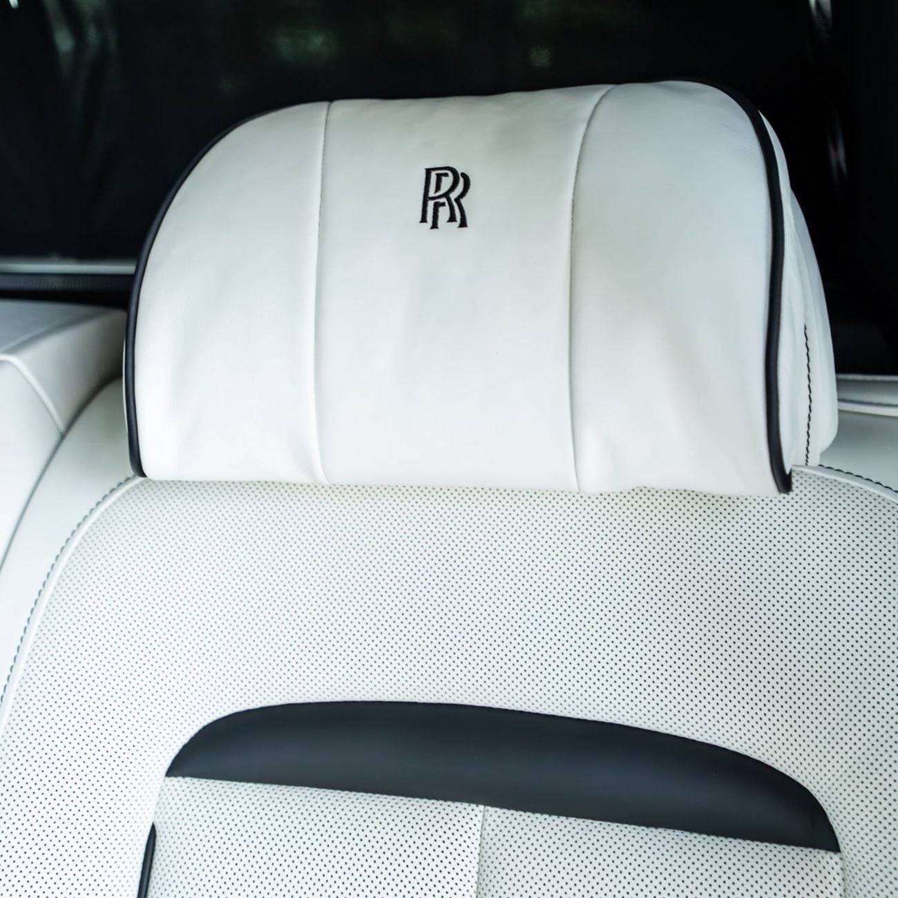 Rolls Royce Cullinan BLACK BADGE