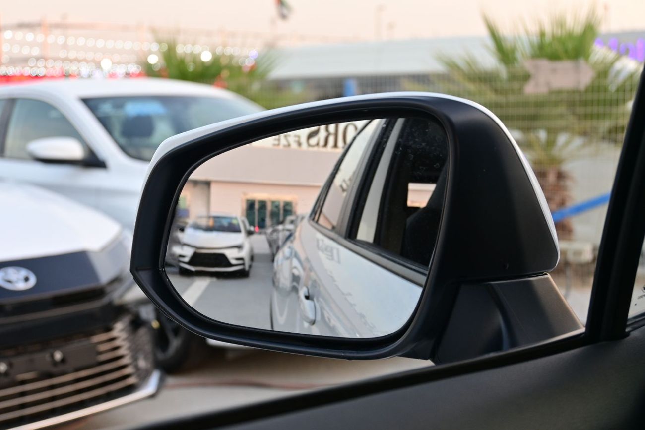 Toyota Frontlander Toyota Frontlander Luxury Plus 2.0L Hybrid, Model 2025, Color White