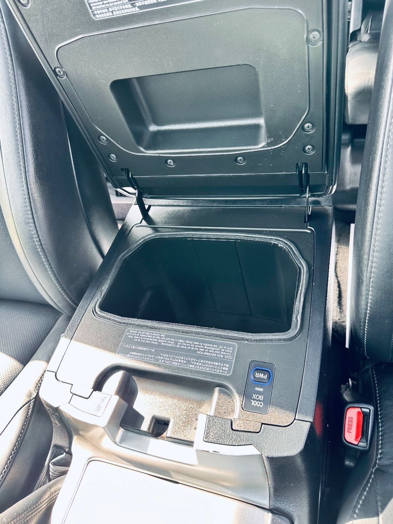 تويوتا لاند كروزر Sahara 2016 Model RHD Diesel Engine Full Option