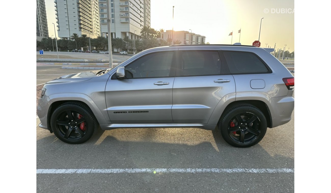 Jeep Grand Cherokee SRT