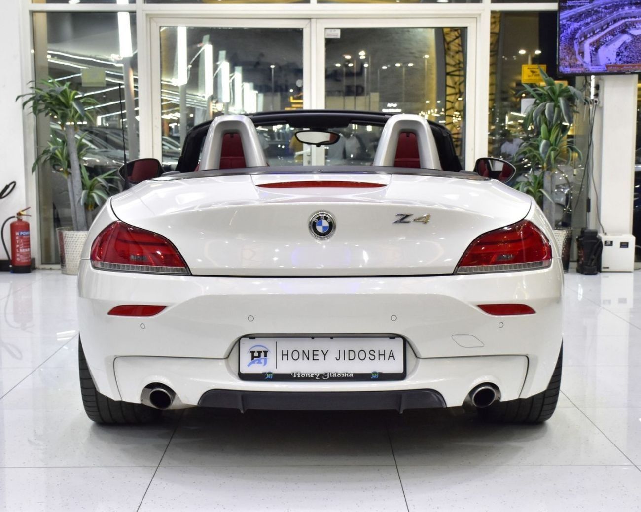 BMW Z4 EXCELLENT DEAL for our BMW Z4 sDrive35i ( 2014 Model ) in White Color GCC Specs