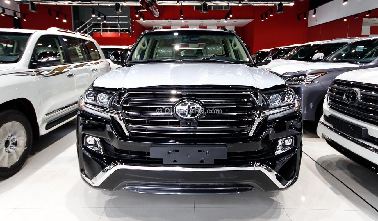 Toyota Land Cruiser GXR Black Edition